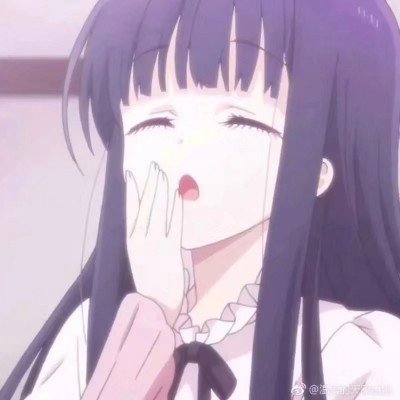 武大食堂被游客挤爆